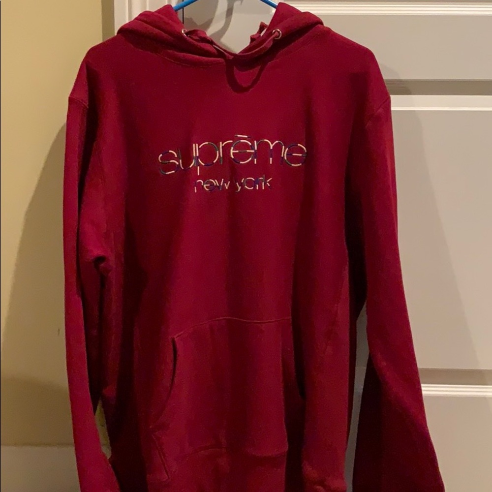 Supreme hoodie